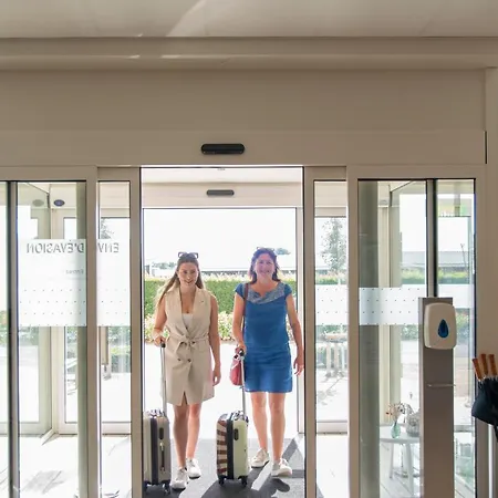 Ibis Styles 3*