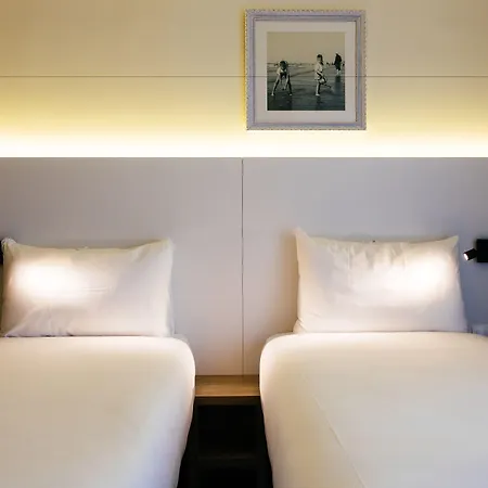 Ibis Styles 3* ניופורט