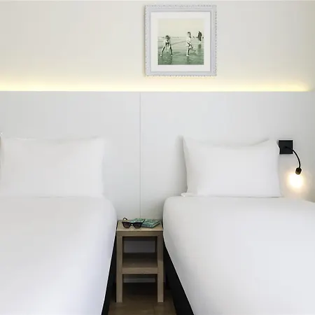 מלון Ibis Styles ניופורט