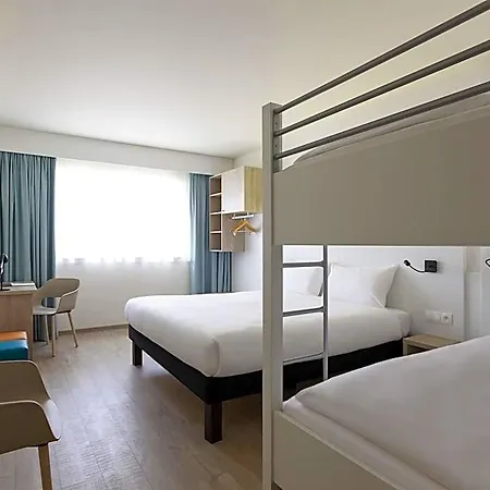 Ibis Styles 3*